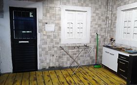 Casa - primeiro andar- perto do Centro de Convenções e Classic Hall